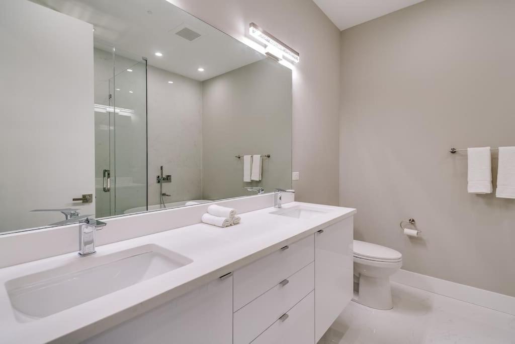 Stunning Duplex Condo #1 - Downtown River North 시카고 외부 사진